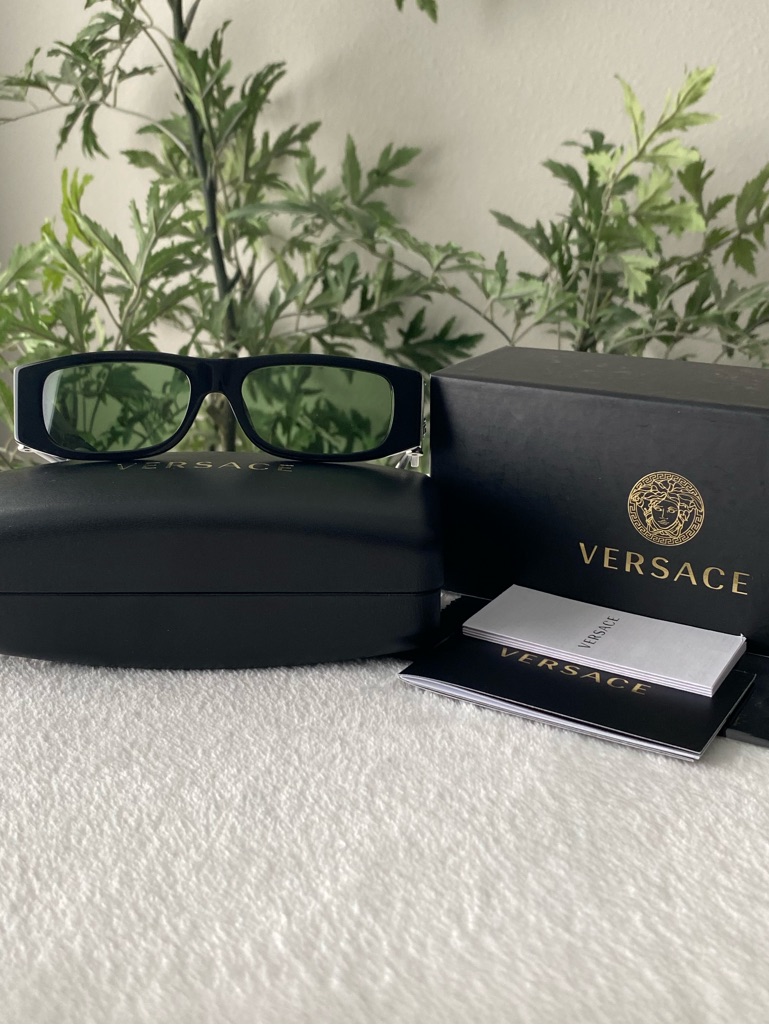 Versace Narrow Rectangle Sunglasses | Ve4476u | Black/Green